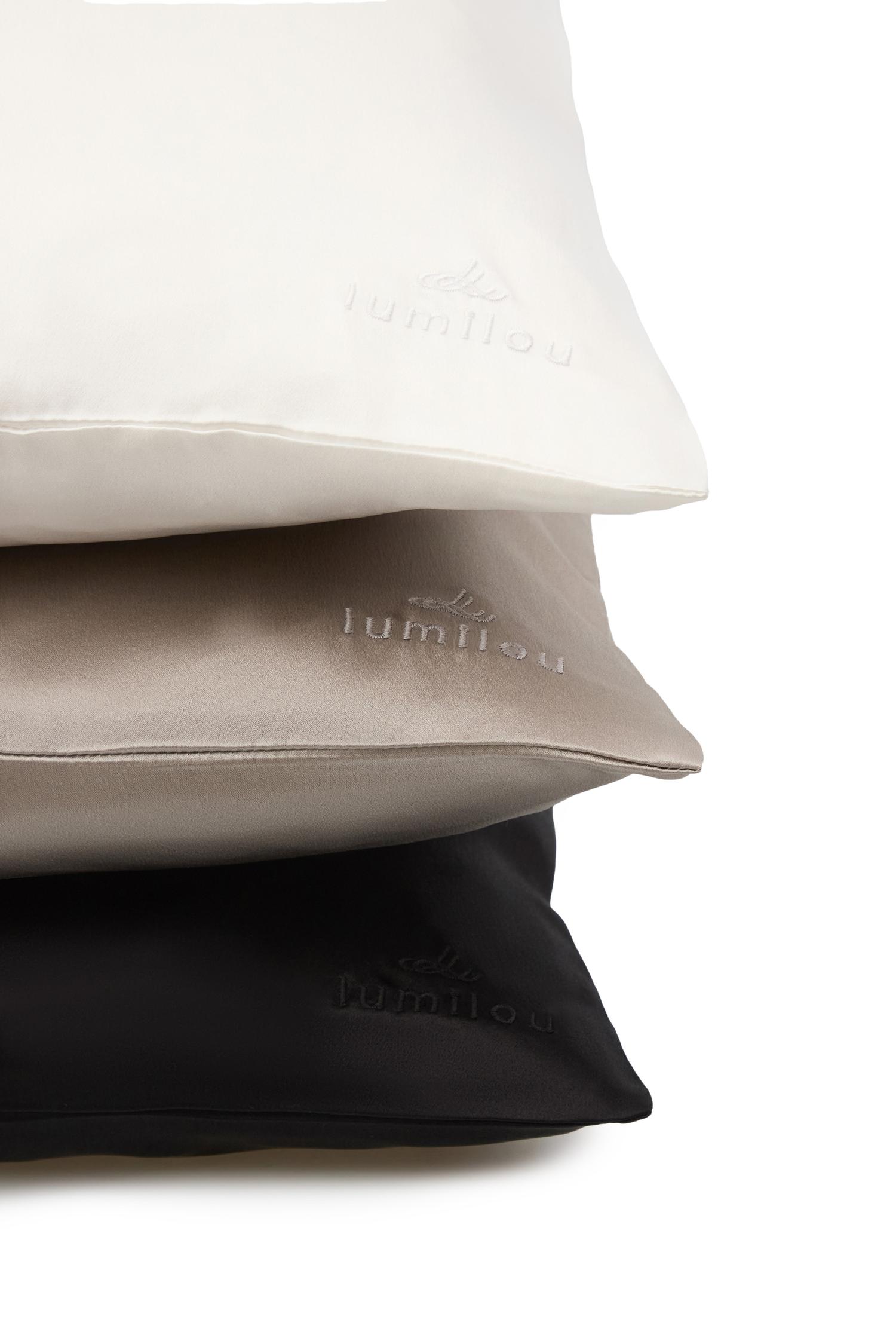 Шовкова наволочка Lumilou