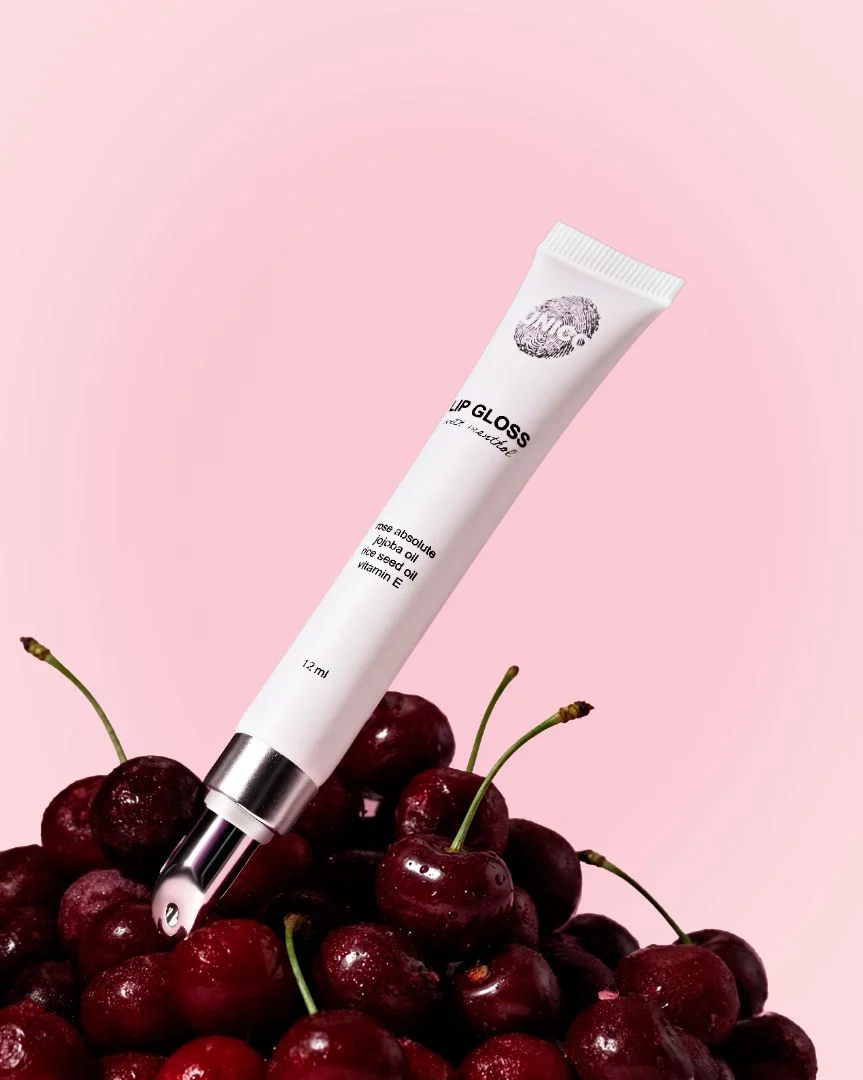 Блиск для губ LIP GLOSS AMOUR