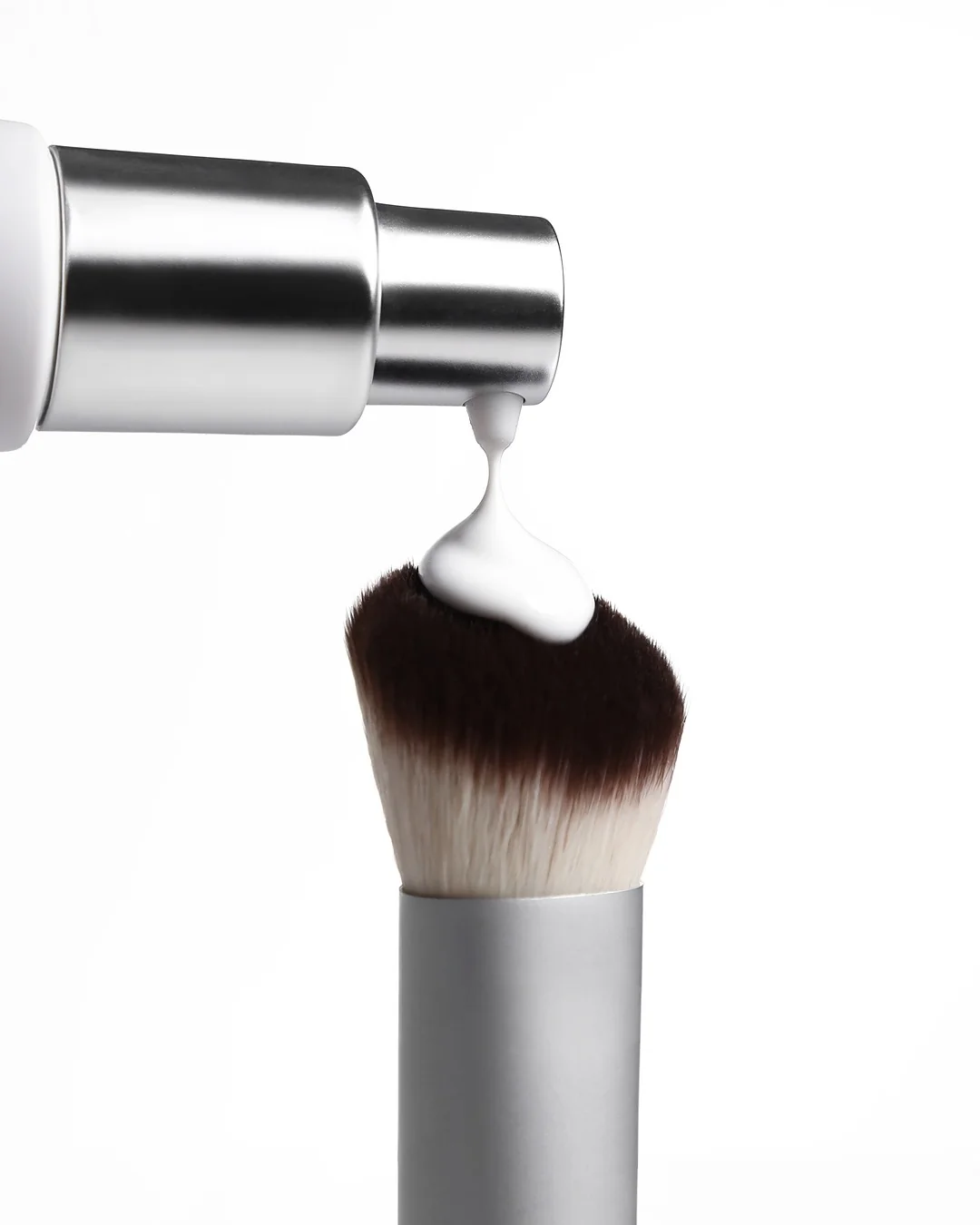 Пензлик для СС-крему MAKEUP BRUSH Flawless foundation